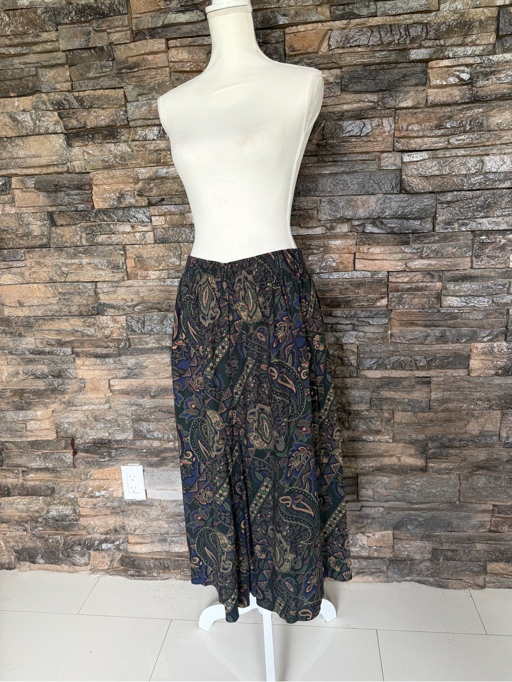 Paisley Print Dark Green Midi Skirt
